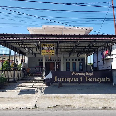 Oyo 93162 Cempaka Syariah Hotell Medan Exteriör bild