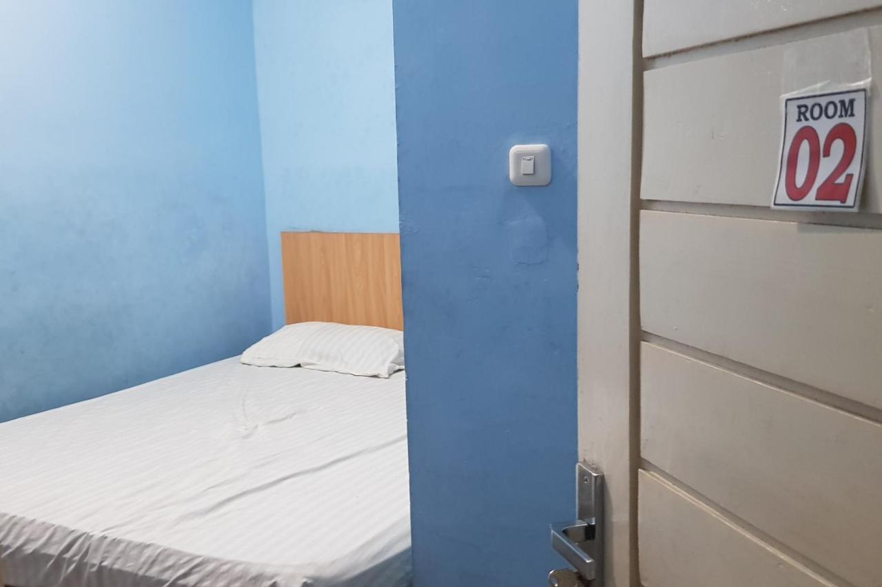Oyo 93162 Cempaka Syariah Hotell Medan Exteriör bild