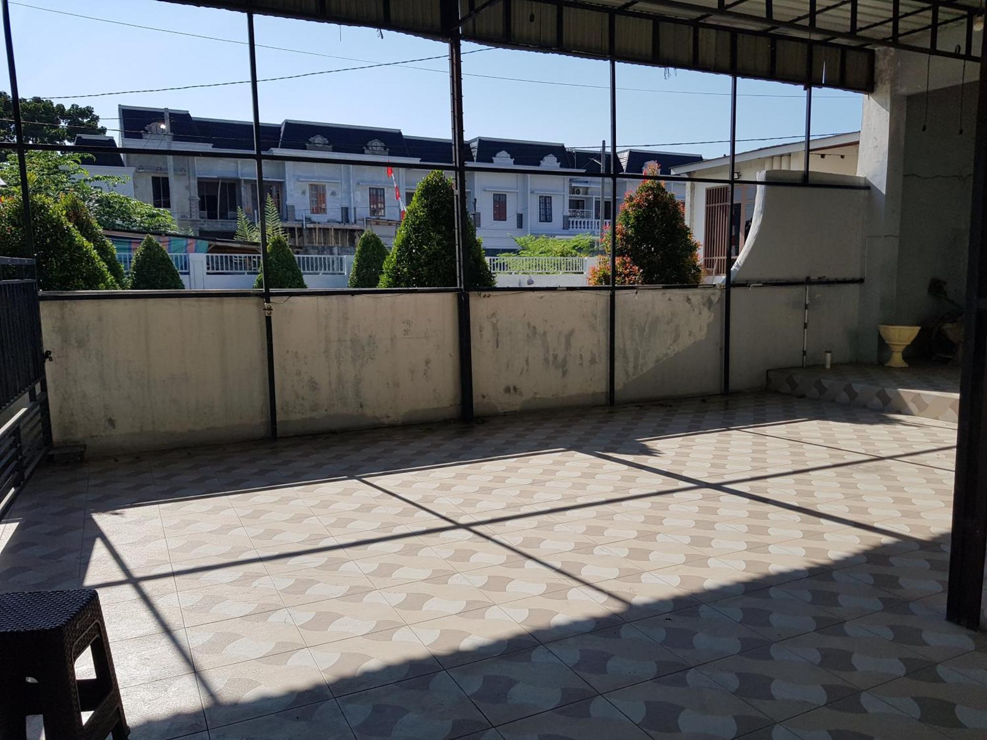 Oyo 93162 Cempaka Syariah Hotell Medan Exteriör bild